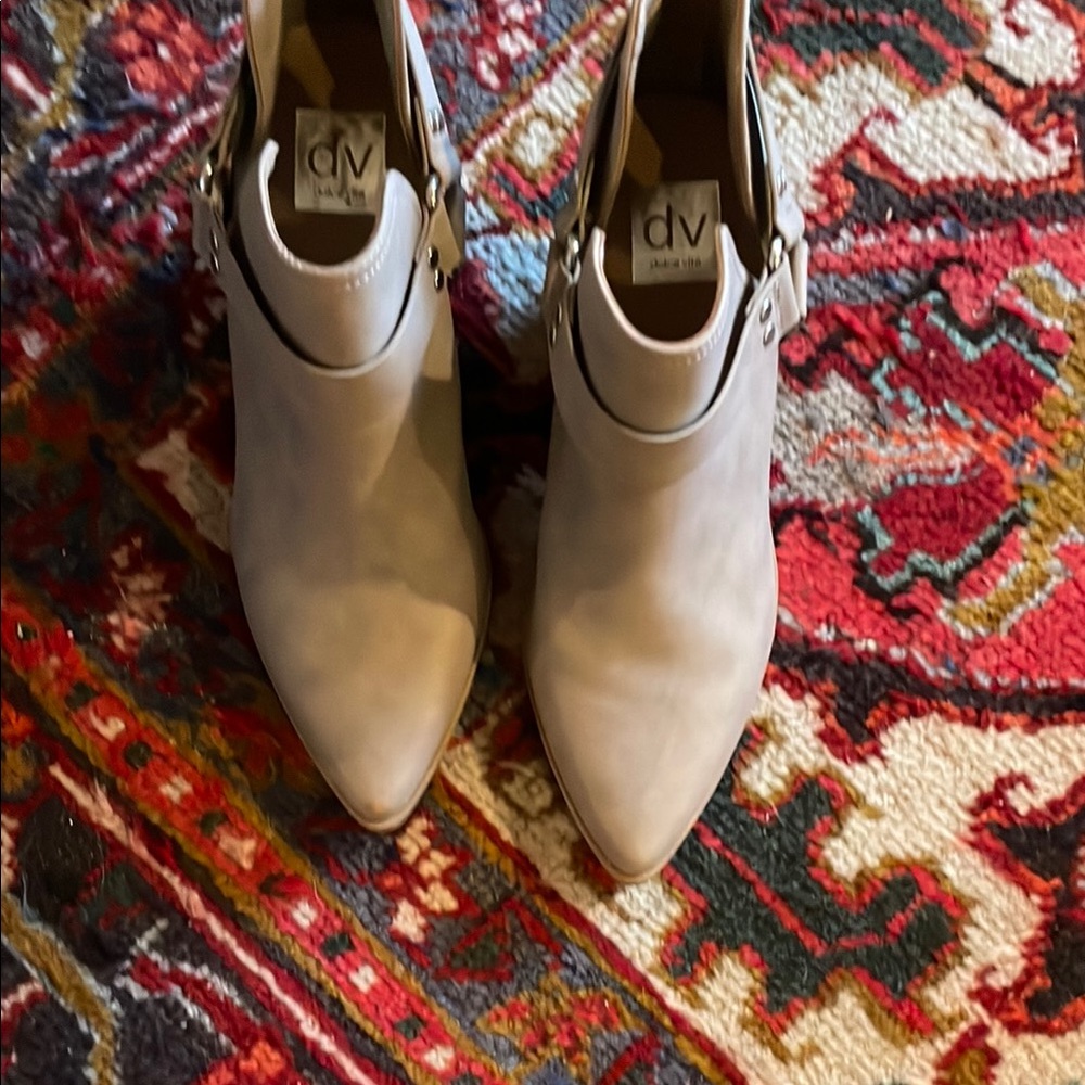 DV by Dolce Vita Women's Ankle Boots
